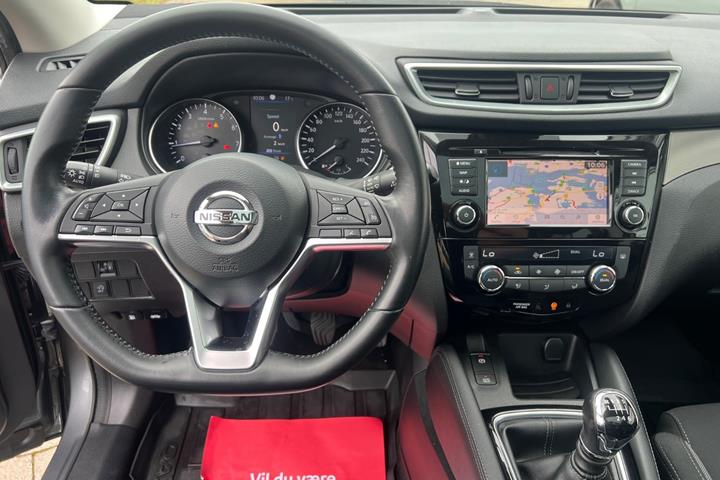 Grå Nissan Qashqai fra 2018