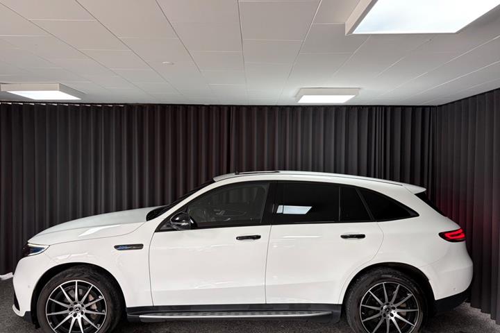 Sort Mercedes EQC400 fra 2021