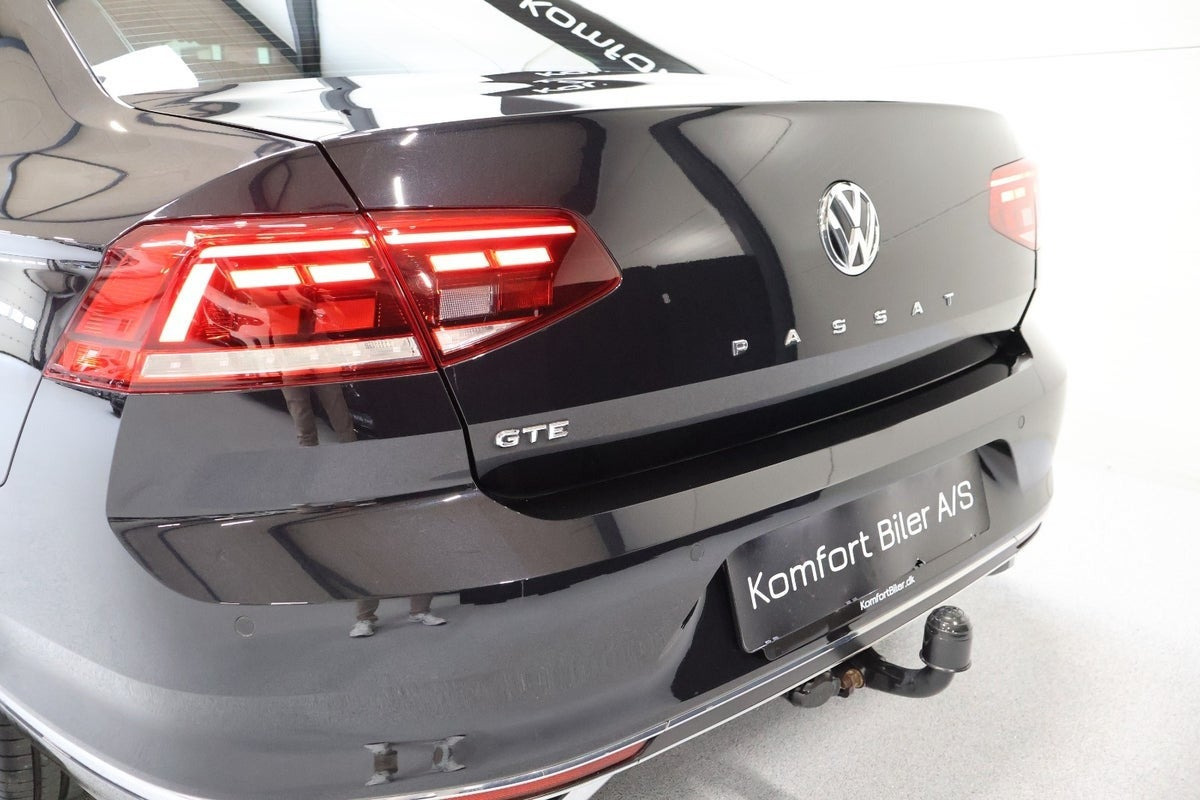 Sort VW Passat fra 2020