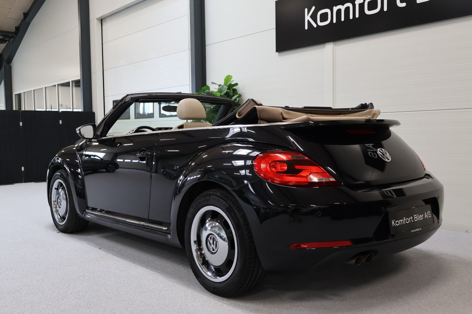 Sort VW The Beetle fra 2016