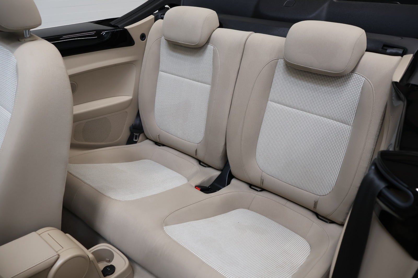 Sort VW The Beetle fra 2016