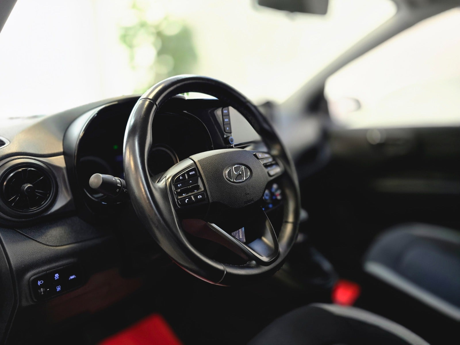Sølv Hyundai i10 fra 2020