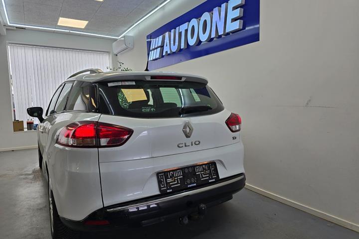 Hvid Renault Clio IV fra 2016