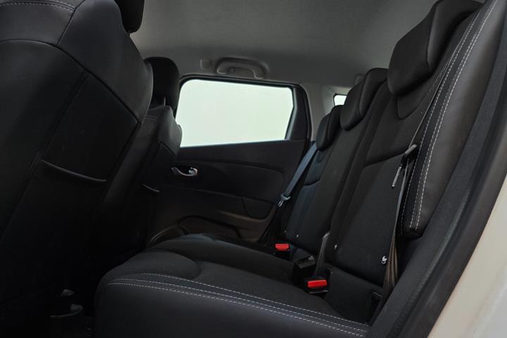 Hvid Renault Clio IV fra 2016