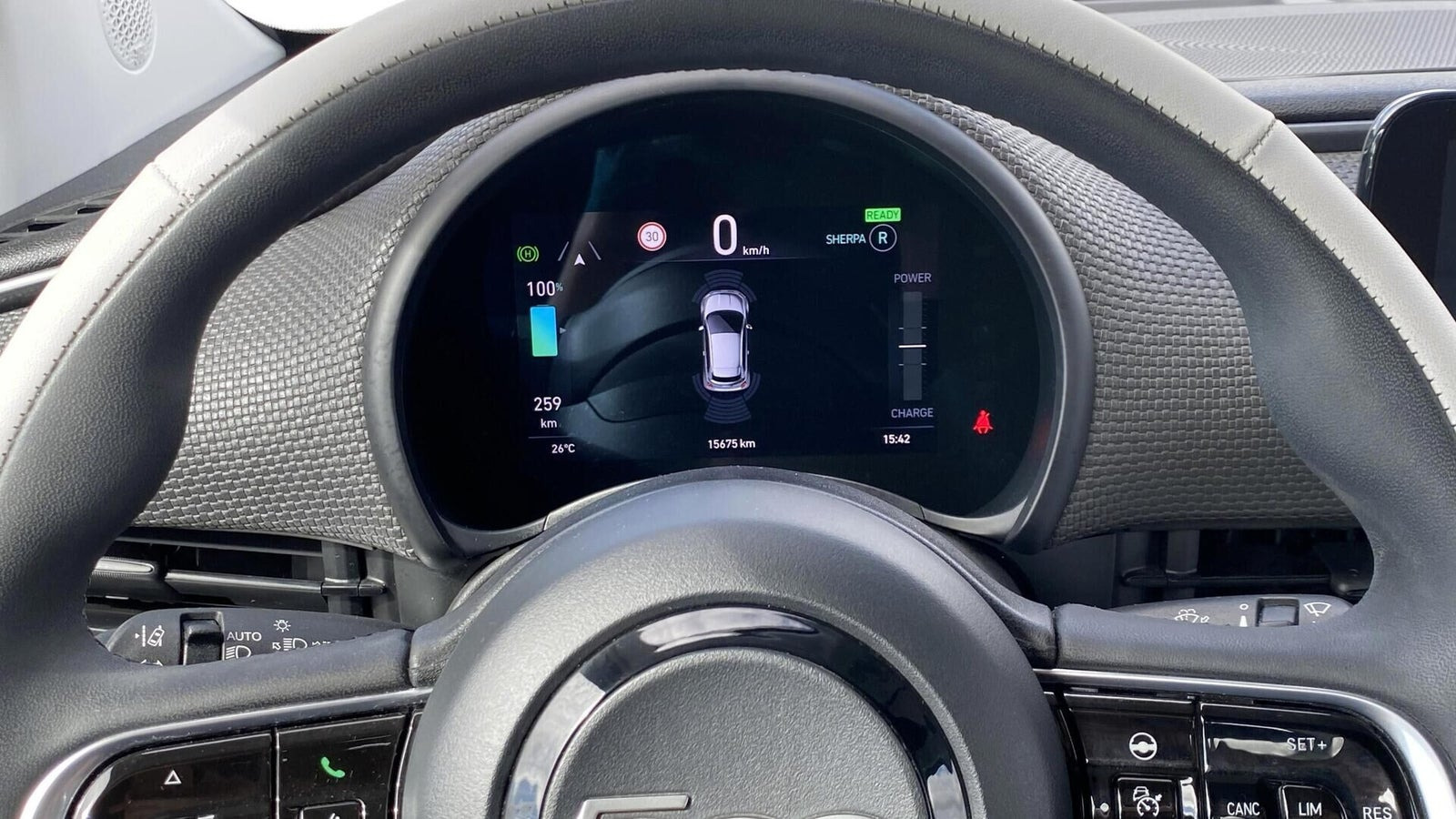 Hvid Fiat 500e fra 2023