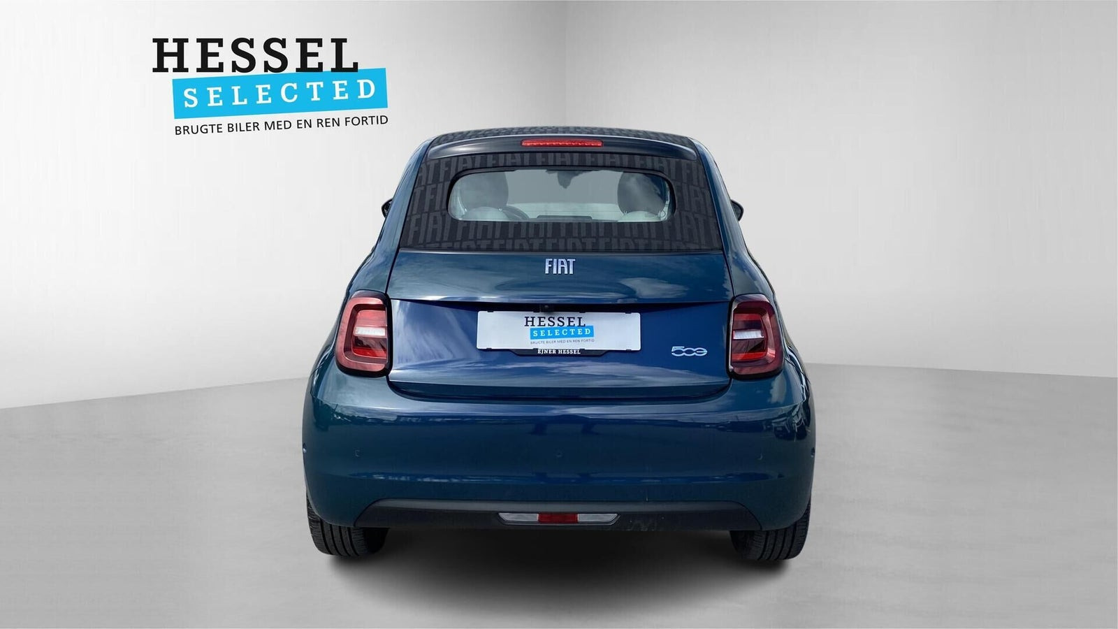Blå Fiat 500e fra 2023
