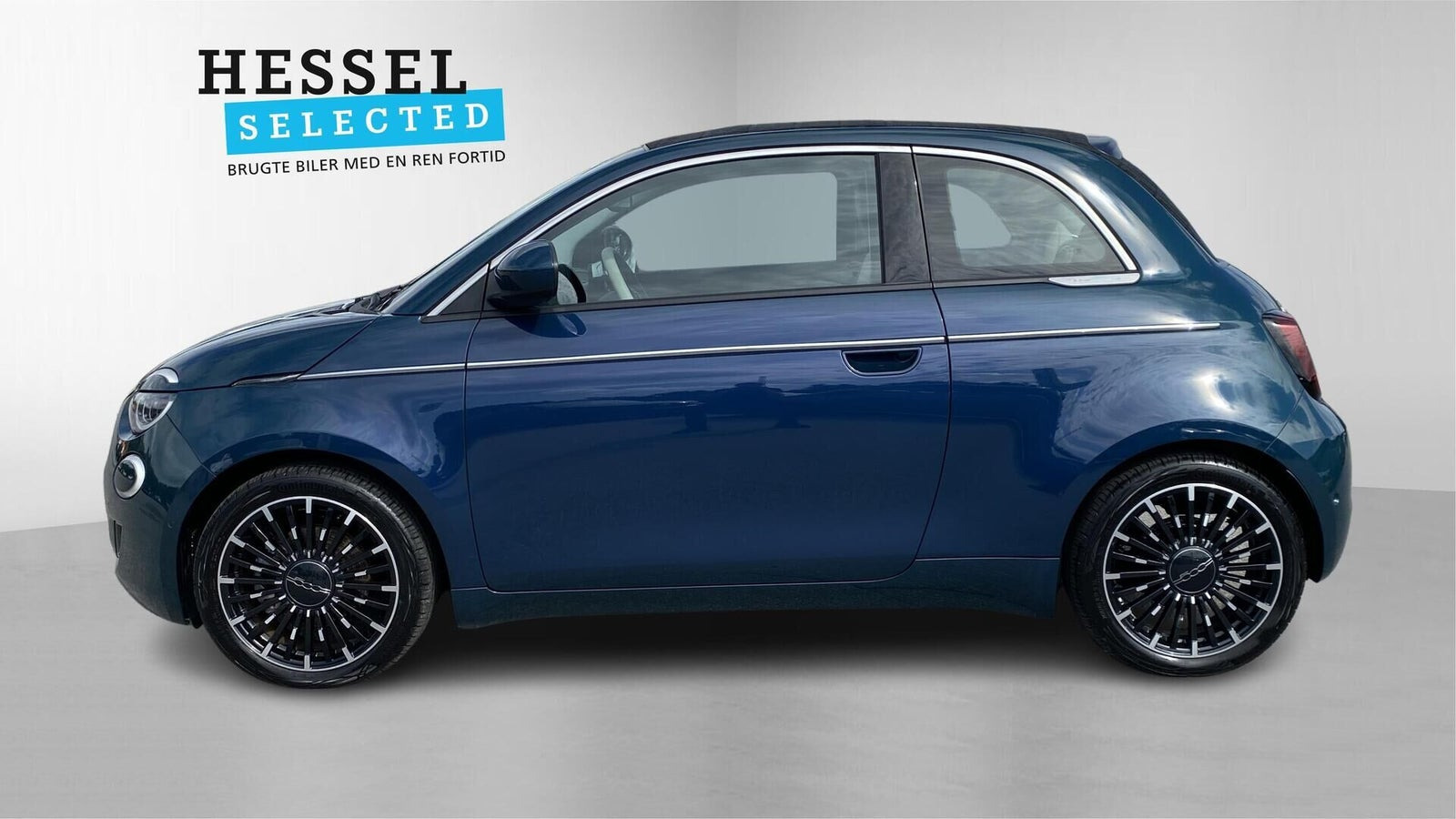 Blå Fiat 500e fra 2023