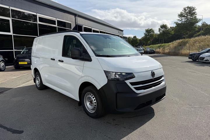 Hvid VW e-Transporter fra 2025