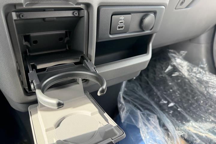 Hvid VW e-Transporter fra 2025
