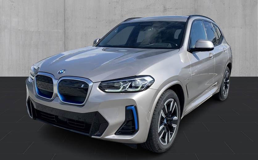 BMW iX3 Charged M-Sport