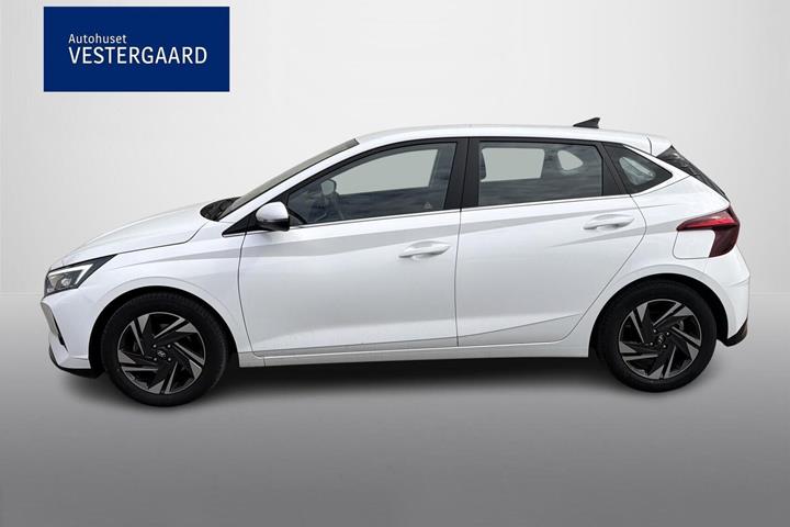 Hvid Hyundai i20 fra 2021