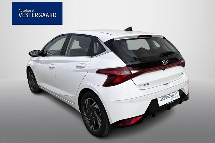 Hvid Hyundai i20 fra 2021