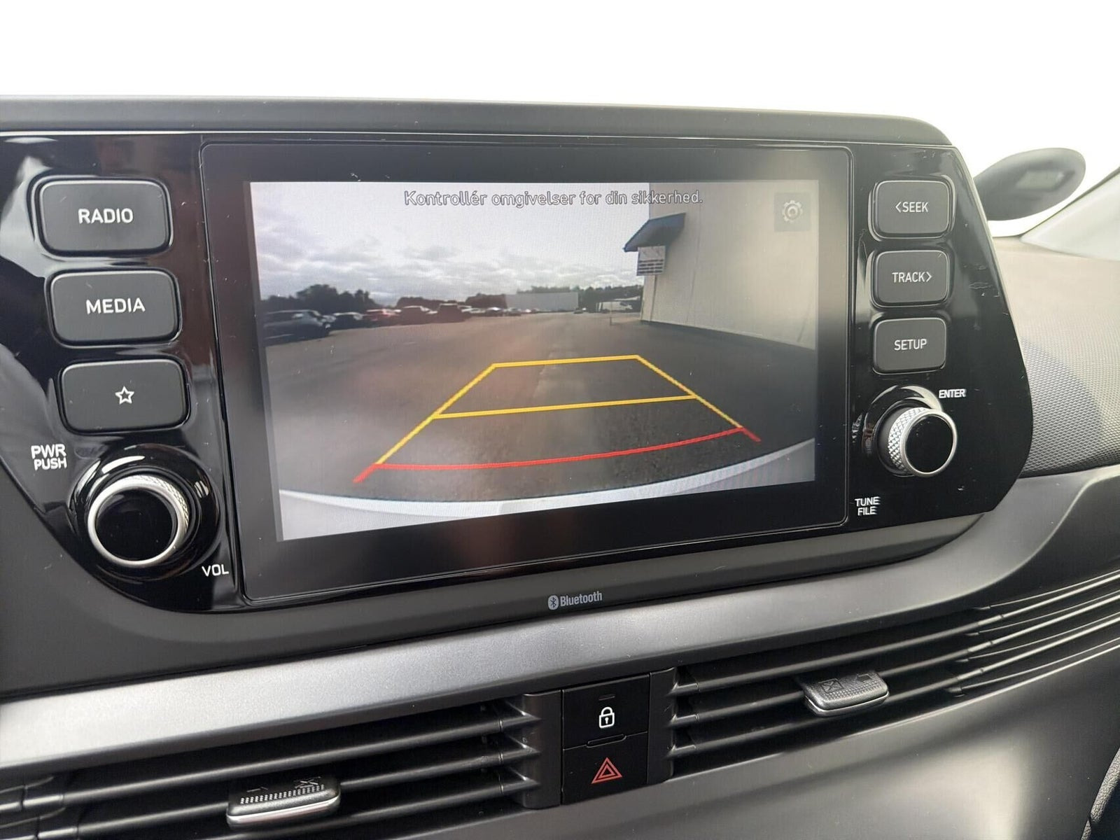 Hvid Hyundai i20 fra 2021