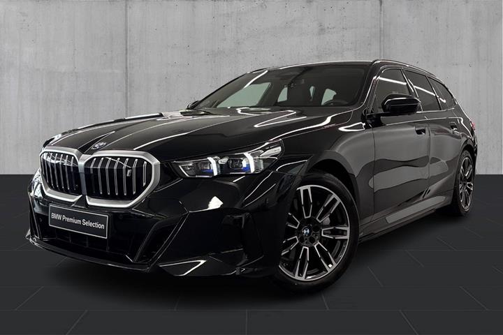 Sort BMW i5 fra 2026