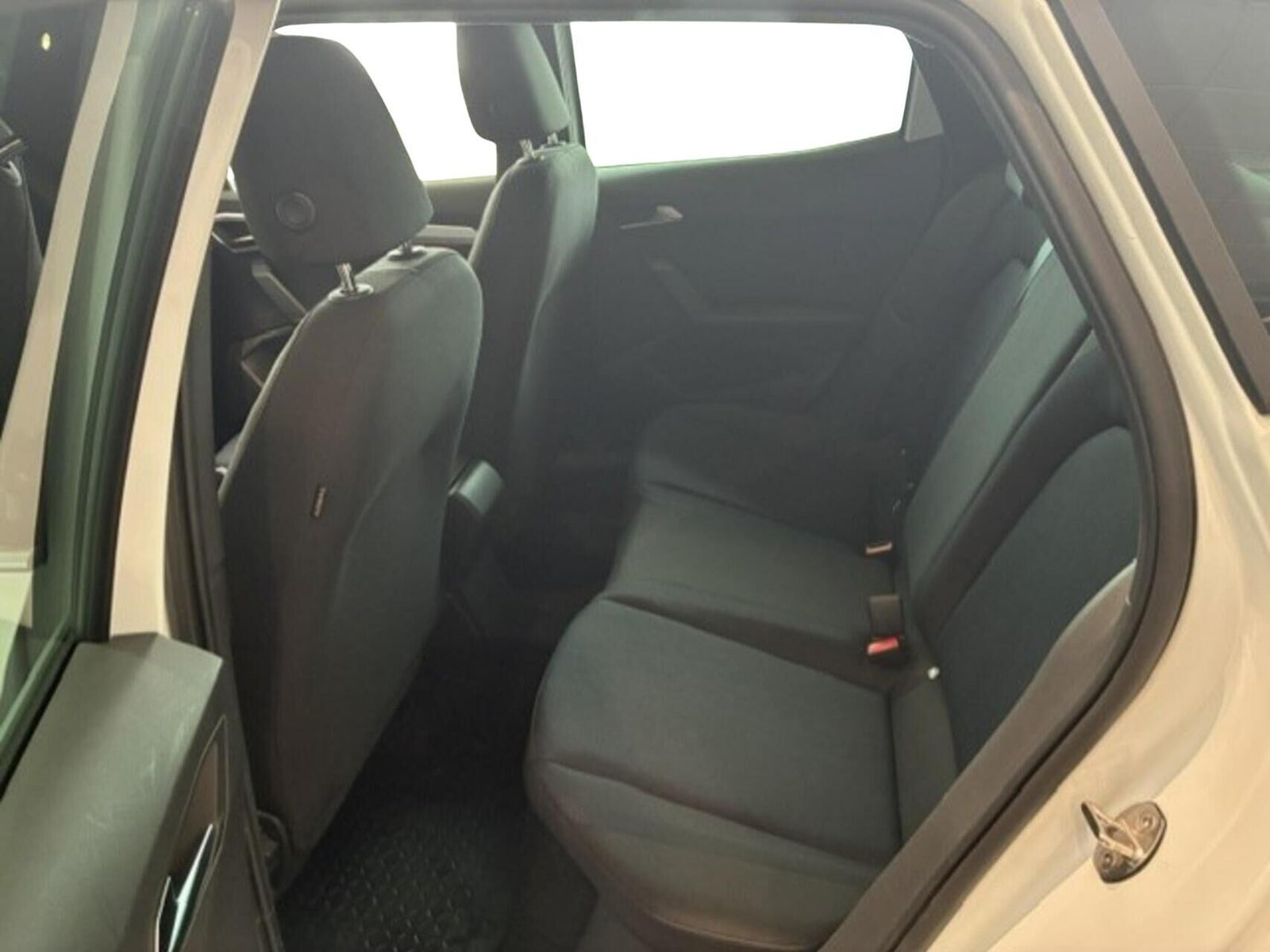 Beige Seat Arona fra 2023