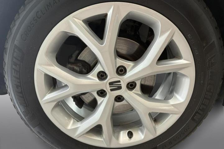 Beige Seat Arona fra 2023