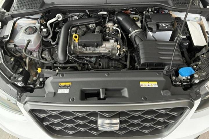 Beige Seat Arona fra 2023