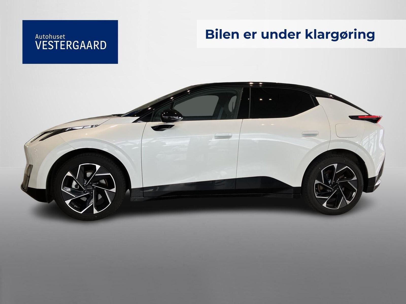 Hvid Lynk & Co 02 fra 2025
