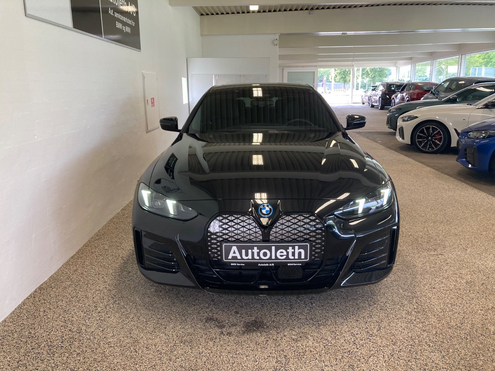 Sort BMW i4 fra 2025
