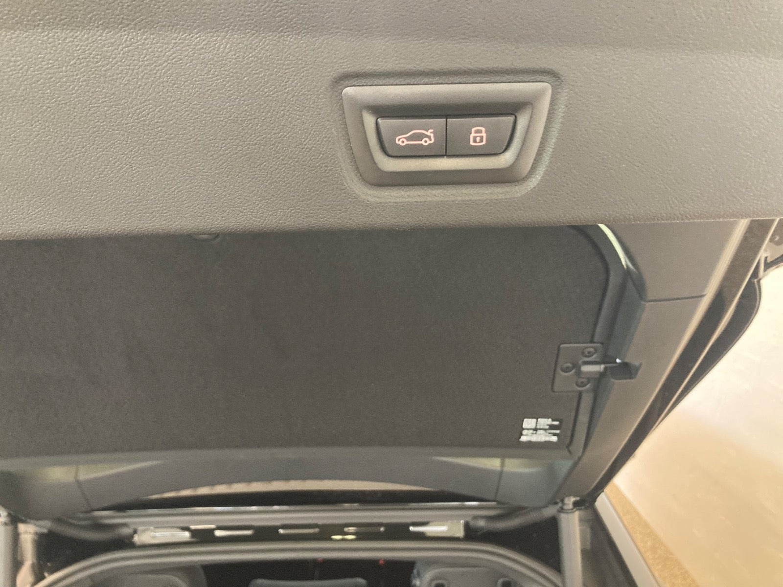 Sort BMW i4 fra 2025