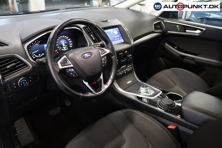 Blå Ford S-MAX fra 2022