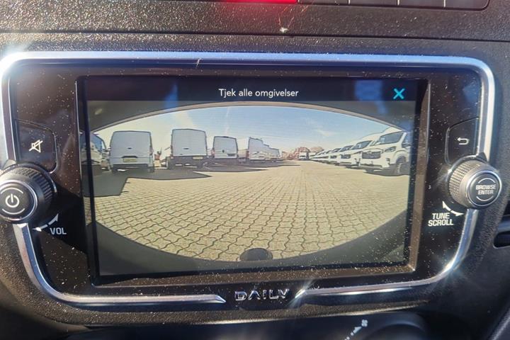 Hvid Iveco Daily fra 2024