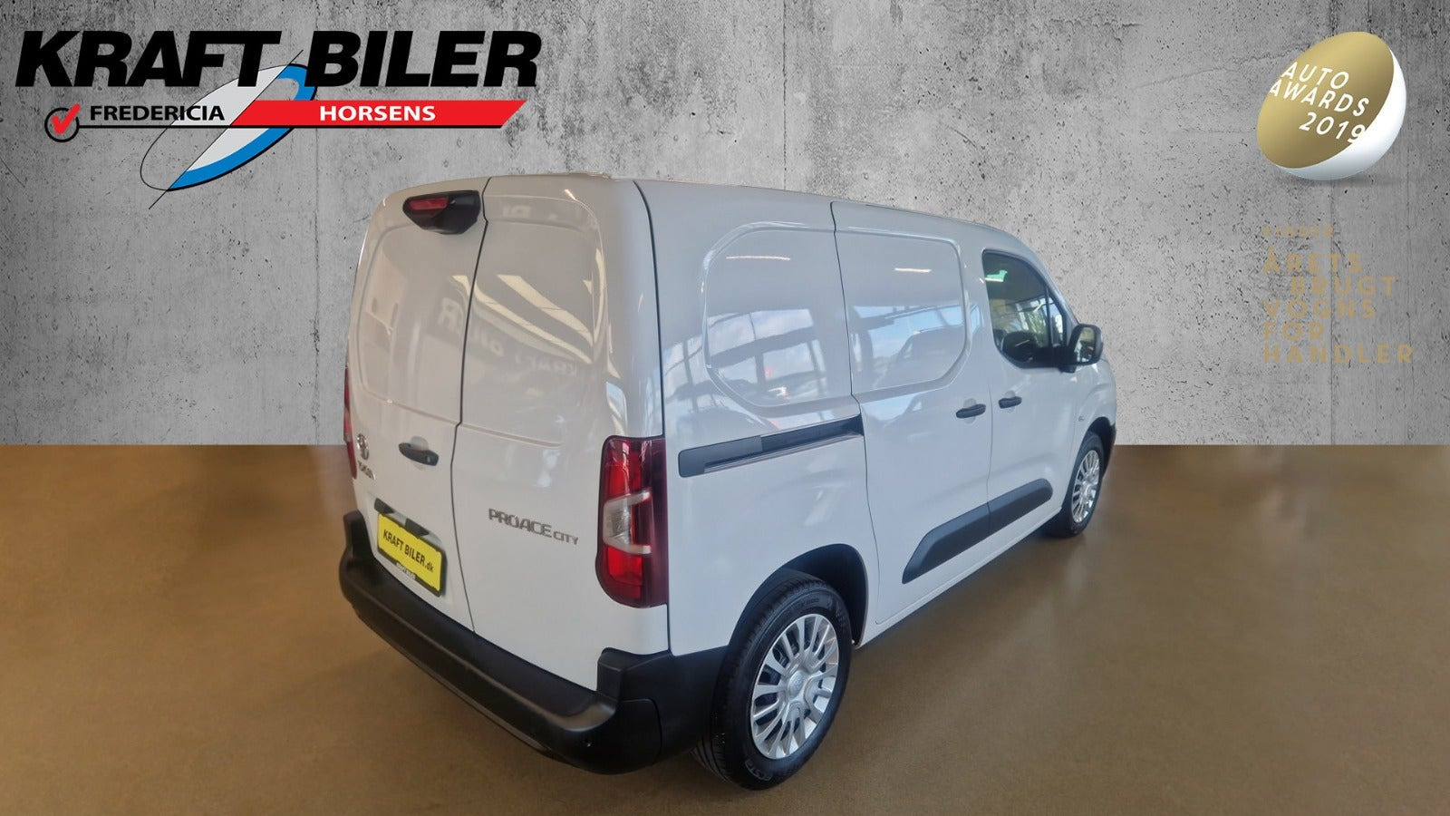 Hvid Toyota ProAce City fra 2022