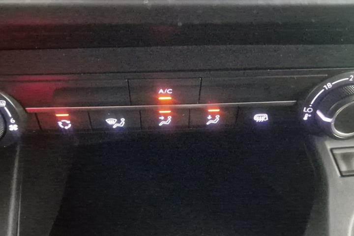 Hvid Toyota ProAce City fra 2022