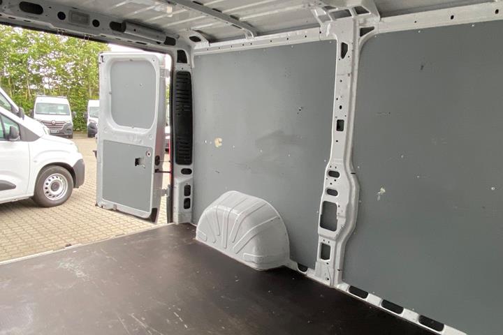 Hvid Peugeot Boxer 333 fra 2022