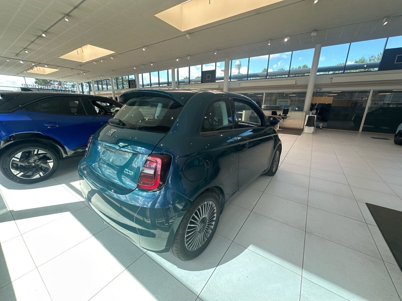 Grøn Fiat 500e fra 2022