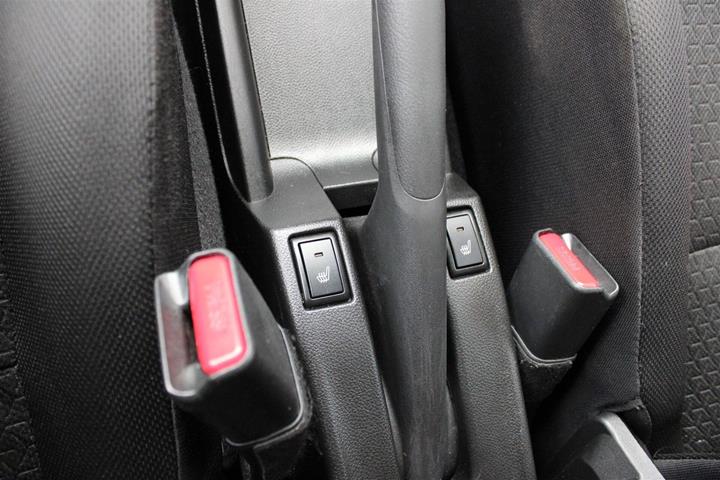 Grå Suzuki Swift fra 2021