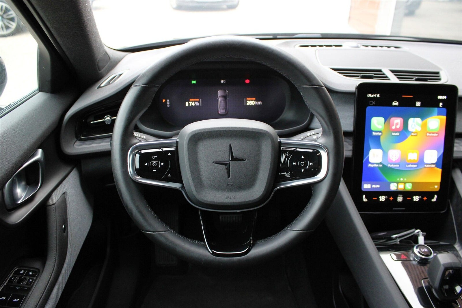 Sort Polestar 2 fra 2023