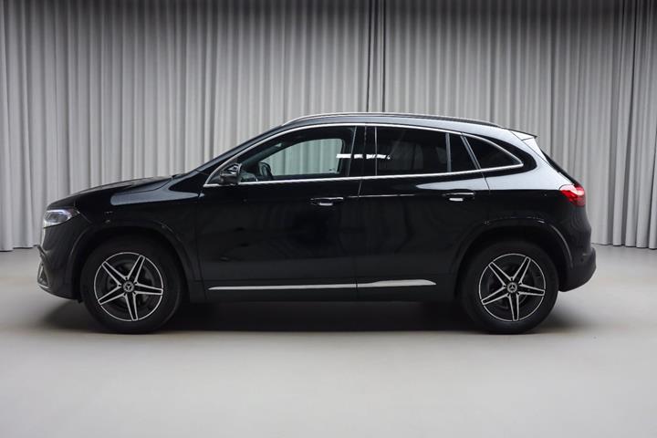 Sort Mercedes EQA250+ fra 2025