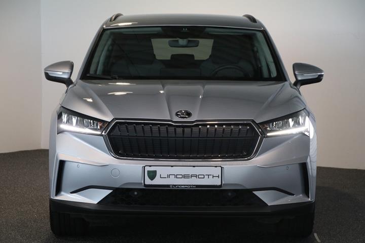 Sølv Skoda Enyaq fra 2024