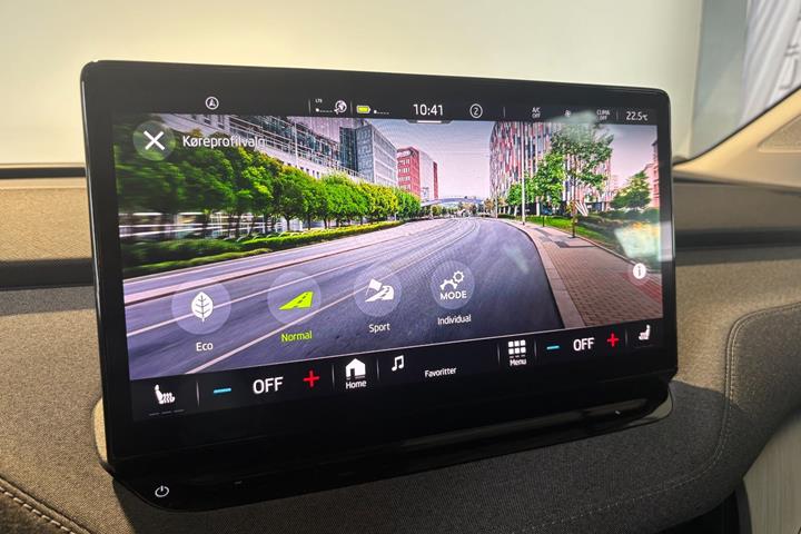 Sølv Skoda Enyaq fra 2024