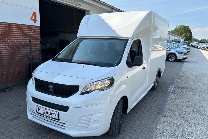 Hvid Peugeot e-Expert fra 2024