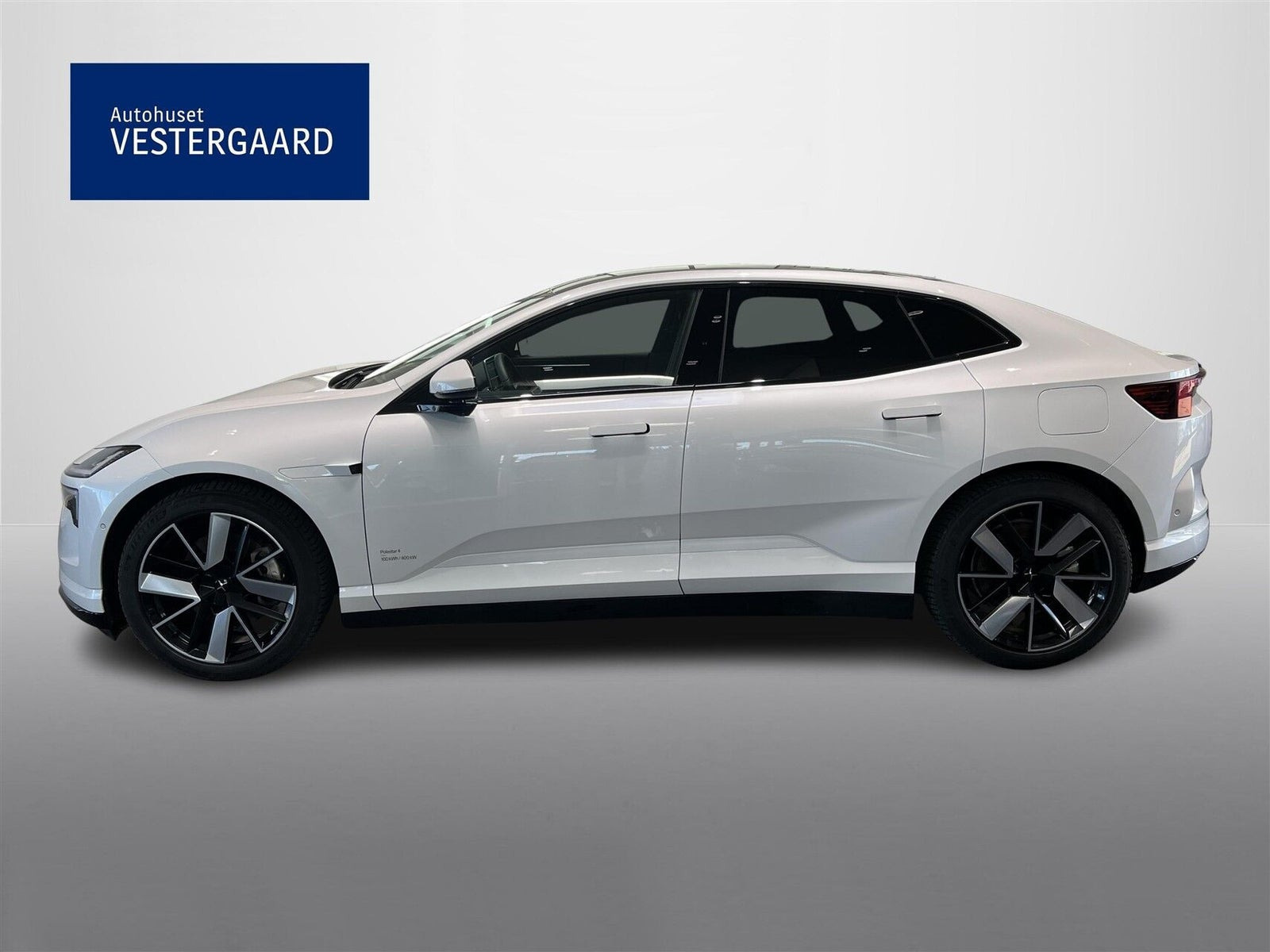 Hvid Polestar 4 fra 2026