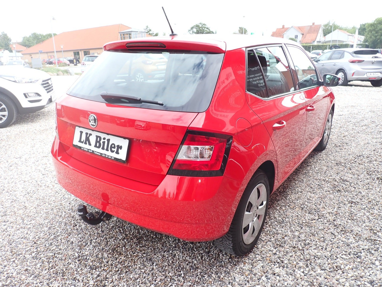 Rød Skoda Fabia fra 2015