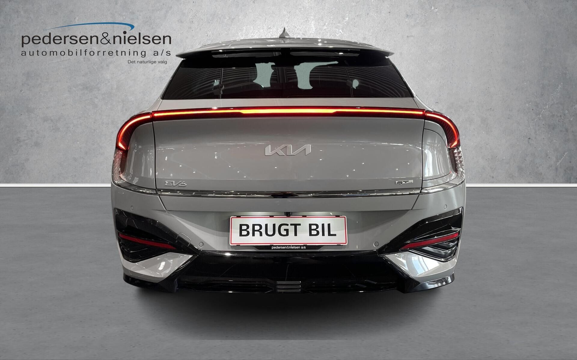 Grå Kia EV6 fra 2025