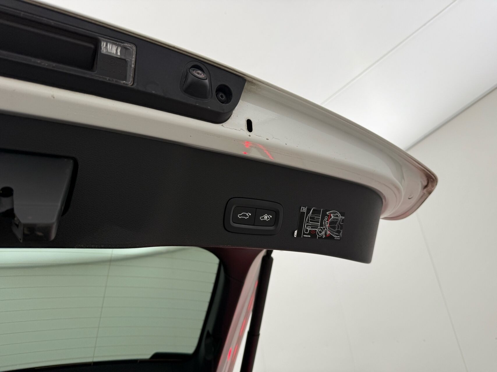 Hvid Volvo C40 fra 2021