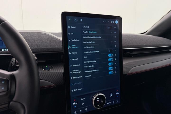 Hvid Ford Mustang Mach-E fra 2022