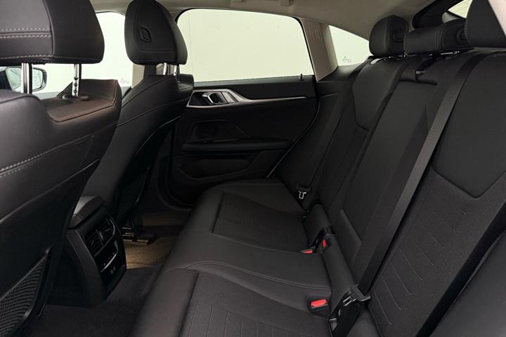 Hvid BMW i4 fra 2023
