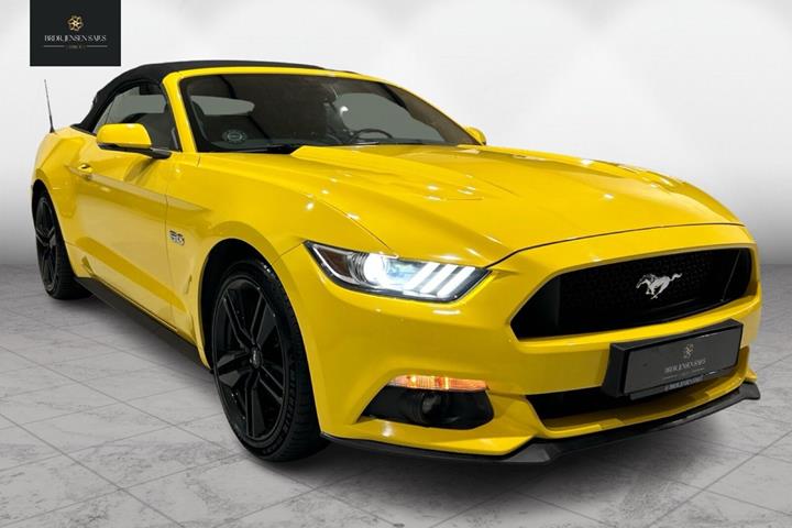 Gul Ford Mustang fra 2016