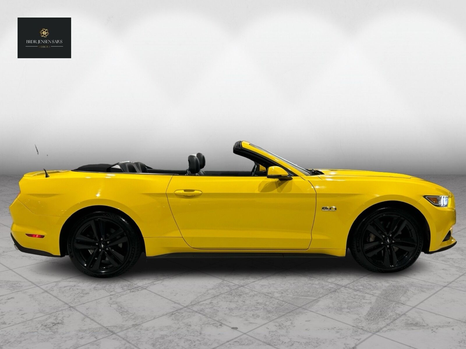 Gul Ford Mustang fra 2016