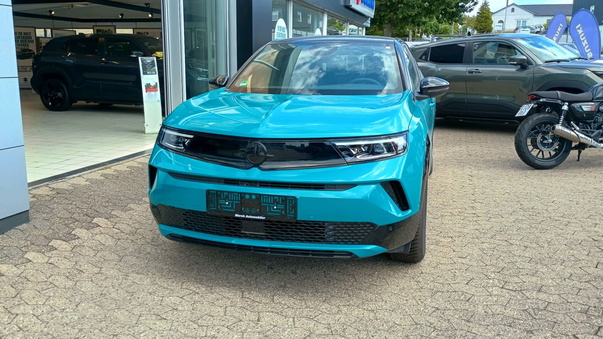 Turquoise Opel Mokka-e fra 2025