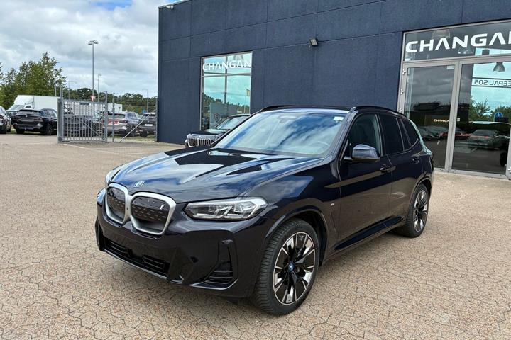 Sort BMW iX3 fra 2022