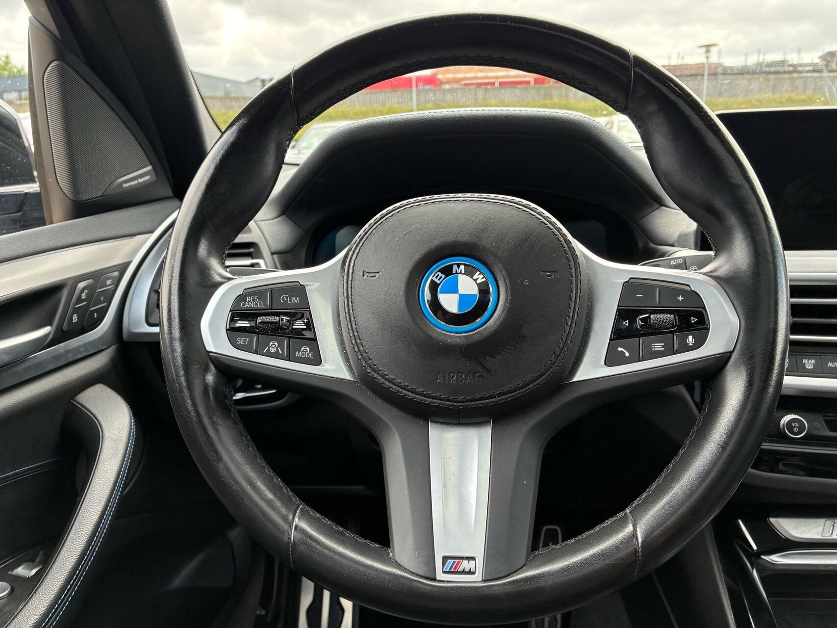 Sort BMW iX3 fra 2022