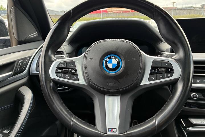 Sort BMW iX3 fra 2022
