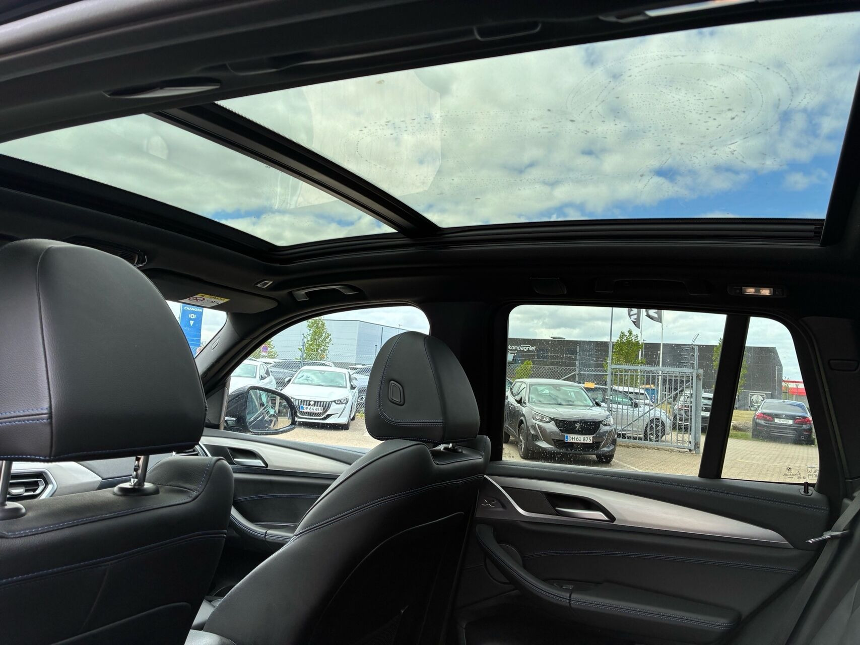 Sort BMW iX3 fra 2022