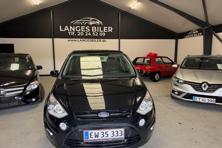 Sort Ford S-MAX fra 2012